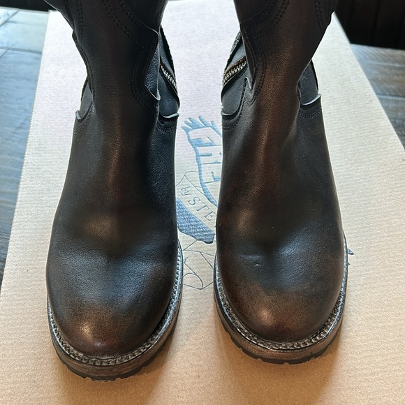 Freebird by Steven Calgary Boots Size 8. - Picture 7 of 16